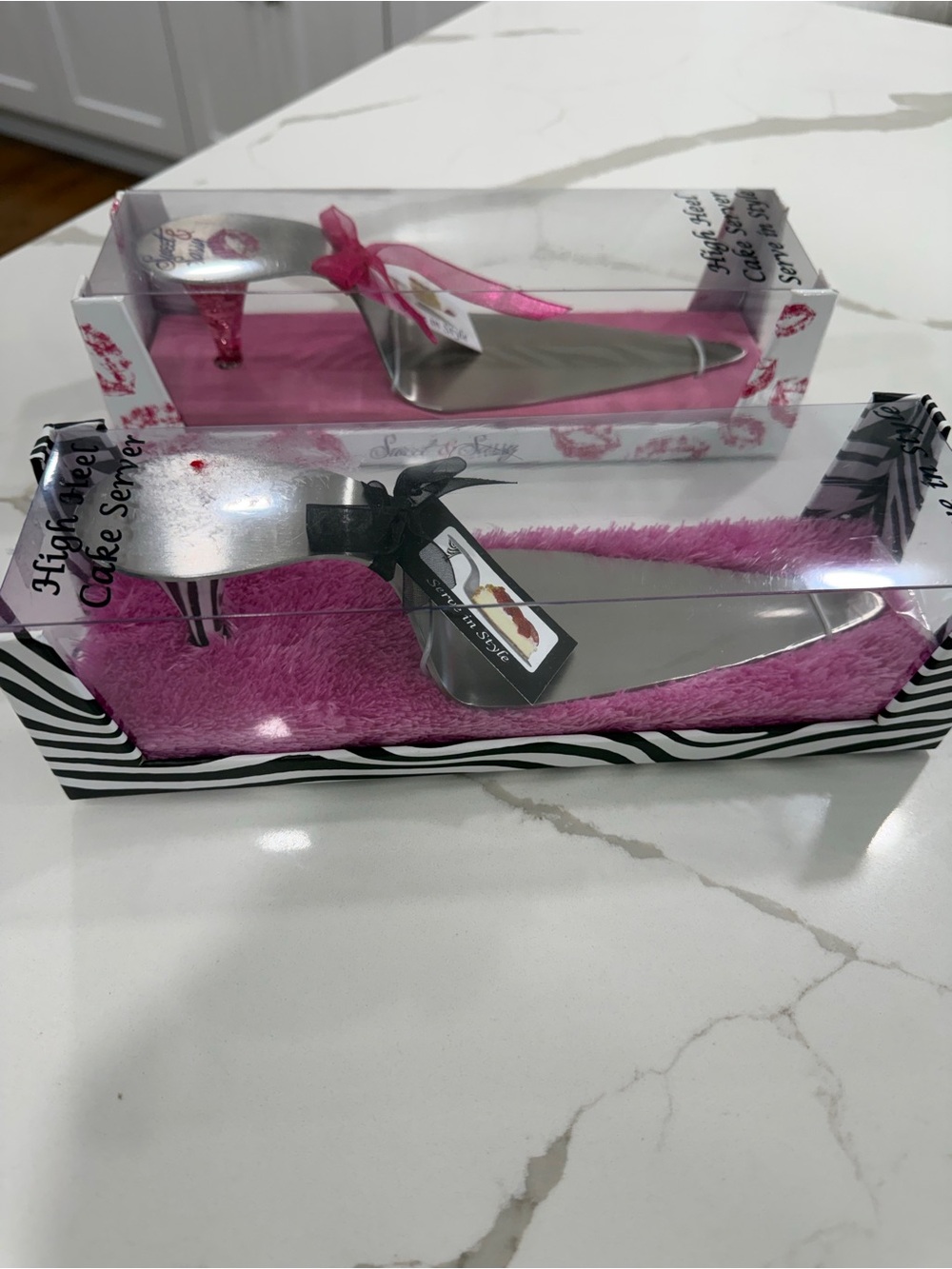 High Heel Cake Servers - 1 Zebra 1Pink